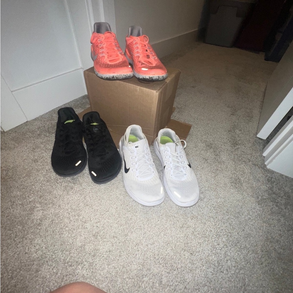 3 pairs Nike free RN running shoes sz 8  women’s